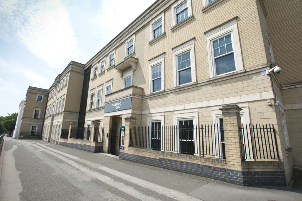 Photo 12