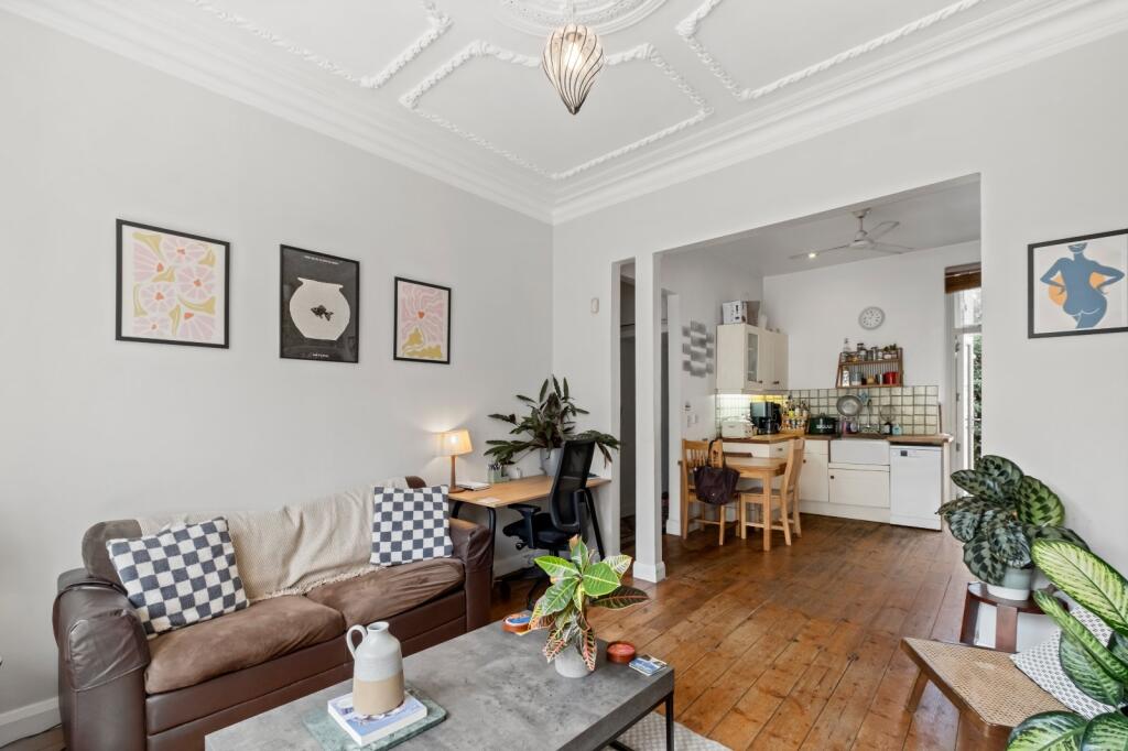 Main image of property: Navy Street, London, SW4
