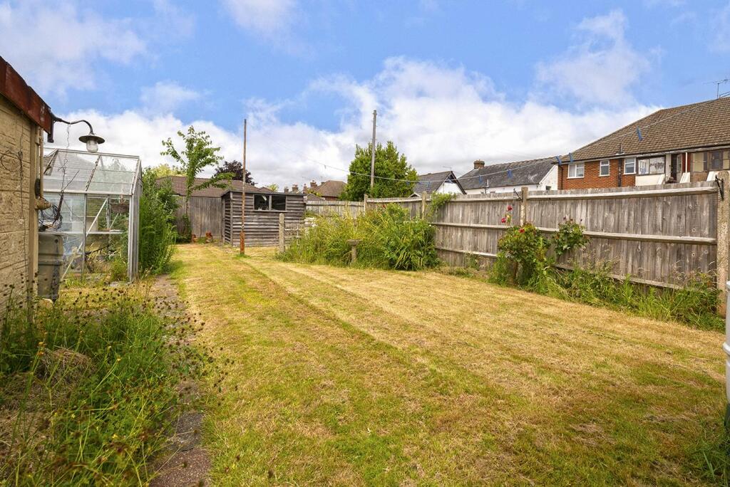 Main image of property: Maidstone Road, Paddock Wood, Tonbridge