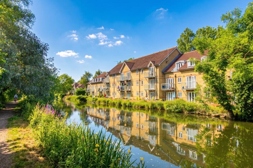 Main image of property: Cambridge Road, Harlow, CM20