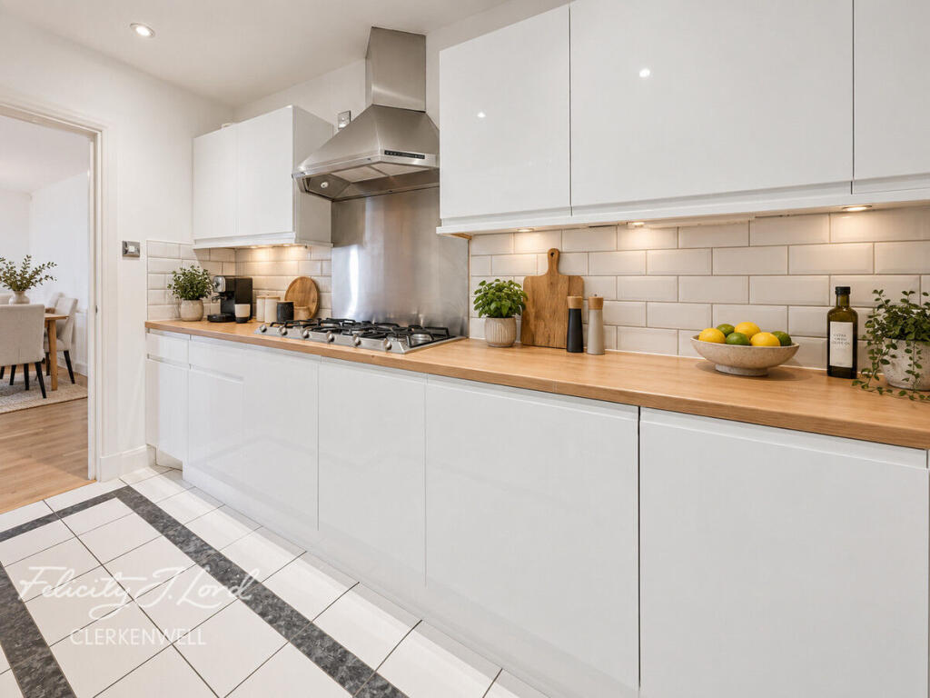 Main image of property: Goswell Road, London EC1V