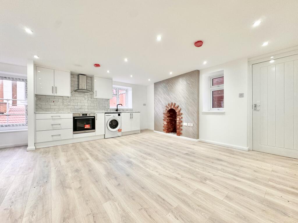 Main image of property: Tavern Street