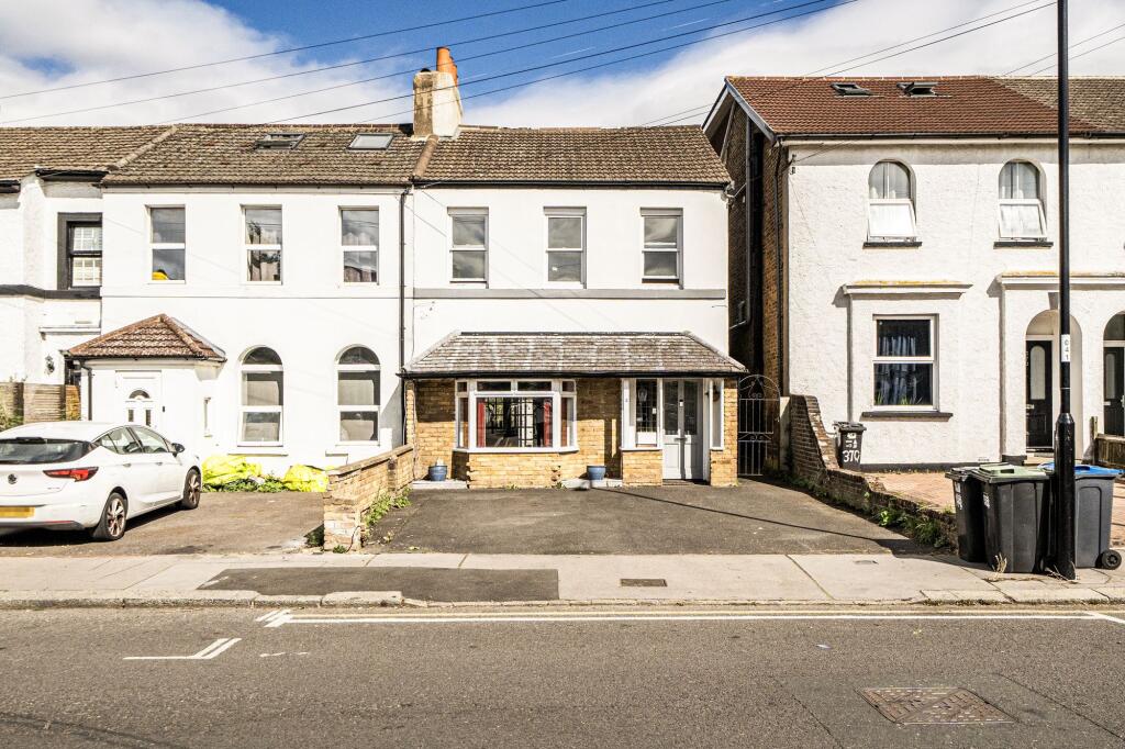Main image of property: Sydenham Road, Croydon, CR0