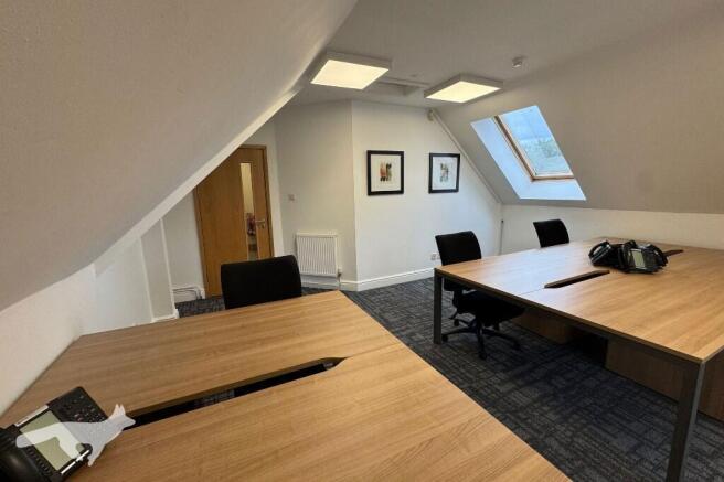 Office: Up to 5 Desks