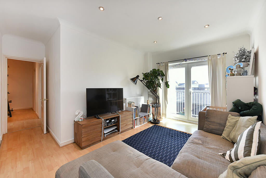 Main image of property: Fawley Lodge, Isle of Dogs, E14