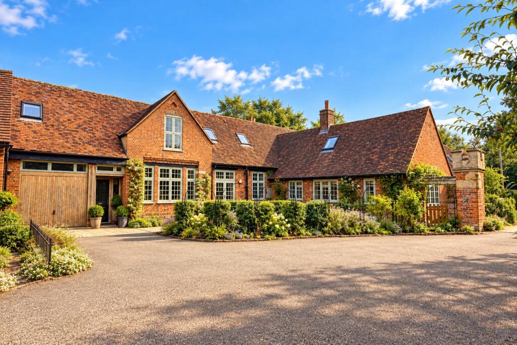 Main image of property: Scotsgrove , Thame , Oxfordshire