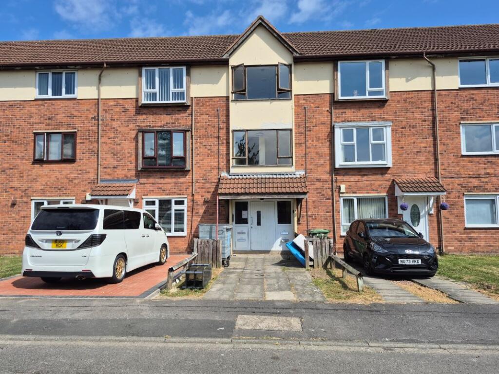 Main image of property: 71 Wynyard Mews, Hartlepool, Cleveland, TS25 3JF