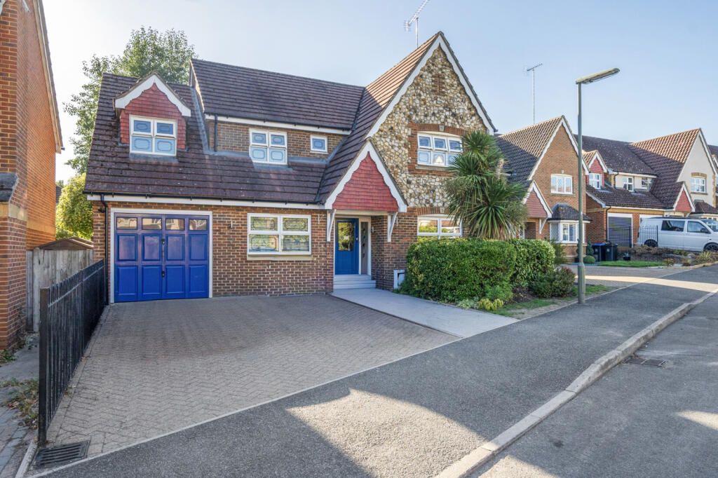 Main image of property: Strathcona Gardens, Knaphill, Woking