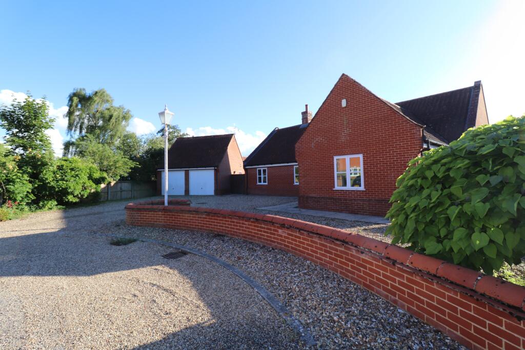 Main image of property: WYMONDHAM