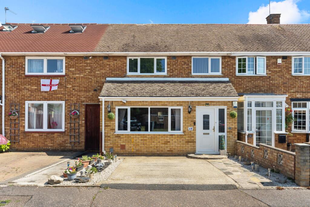 Main image of property: Mowbrey Gardens, Loughton