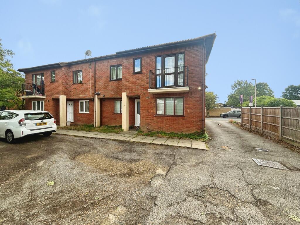 Main image of property: Oak Road, Harold Wood, RM3