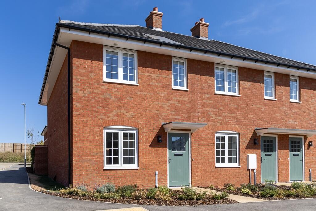 Main image of property: Higham Ferrers NN10