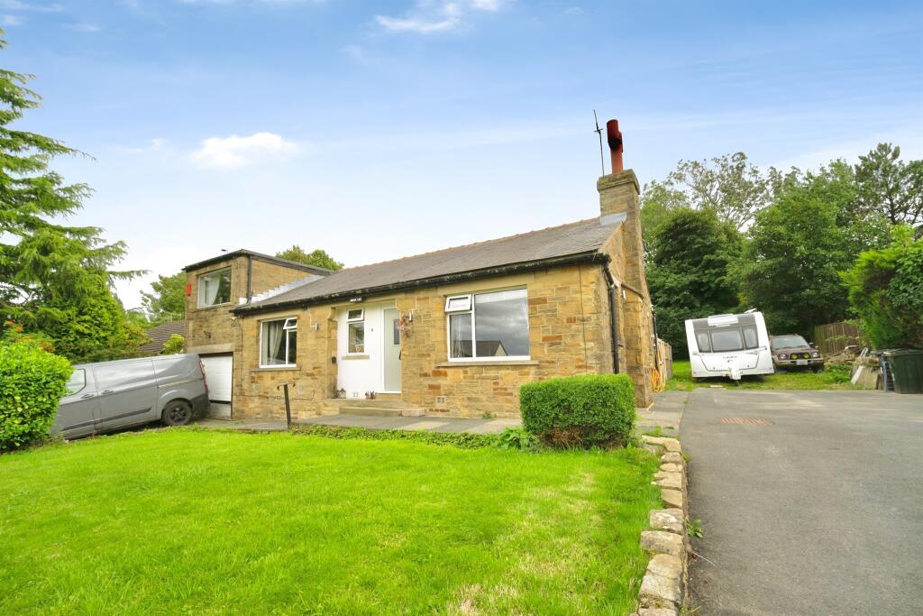 Main image of property: Cliffe View, Allerton, Bradford