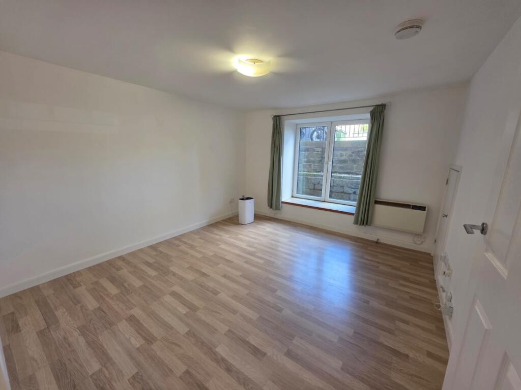 Main image of property: 62 Church Street, Paddock, Huddersfield, West Yorkshire, HD1