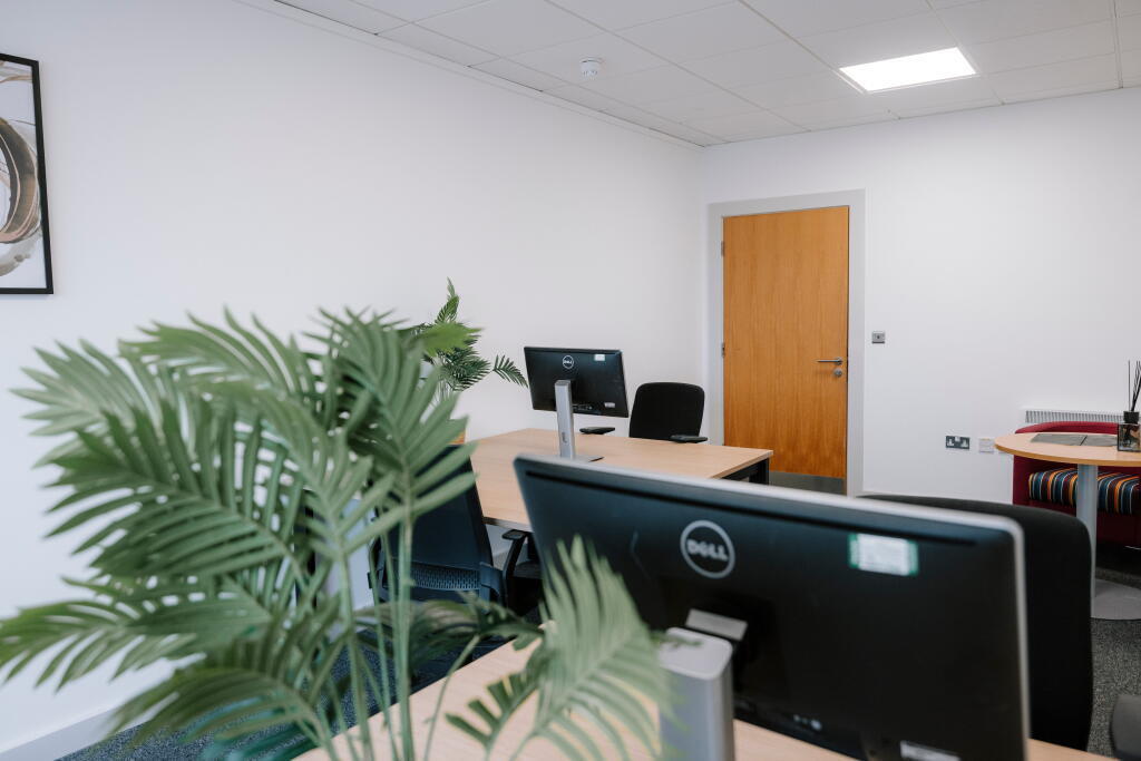 250 sqft office in Burnley