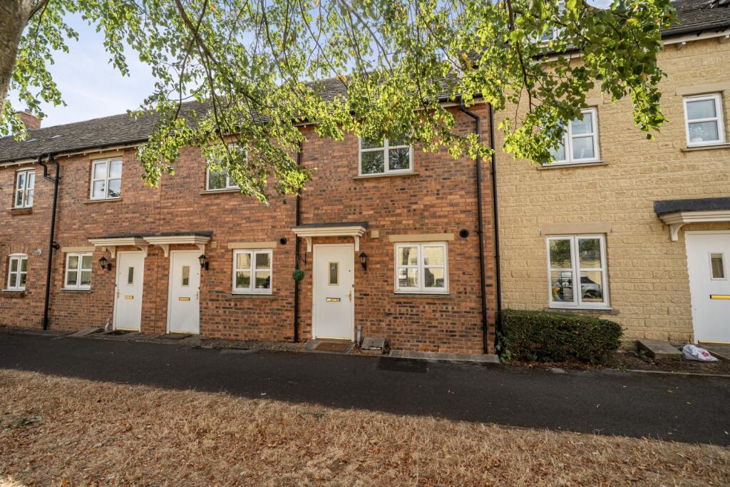 Main image of property: Elmhurst Way, Carterton, Oxfordshire, OX18