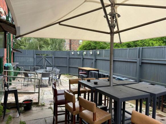 7 Patio.jpg