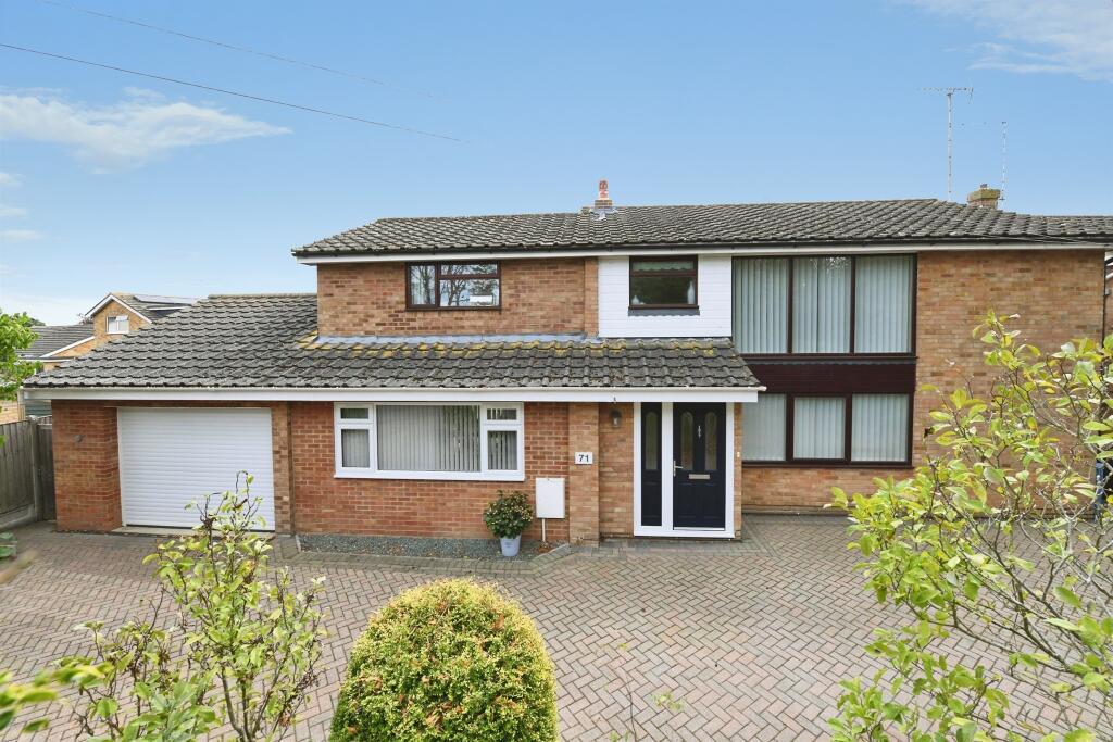 Main image of property: Vicarage Lane, Great Baddow, Chelmsford