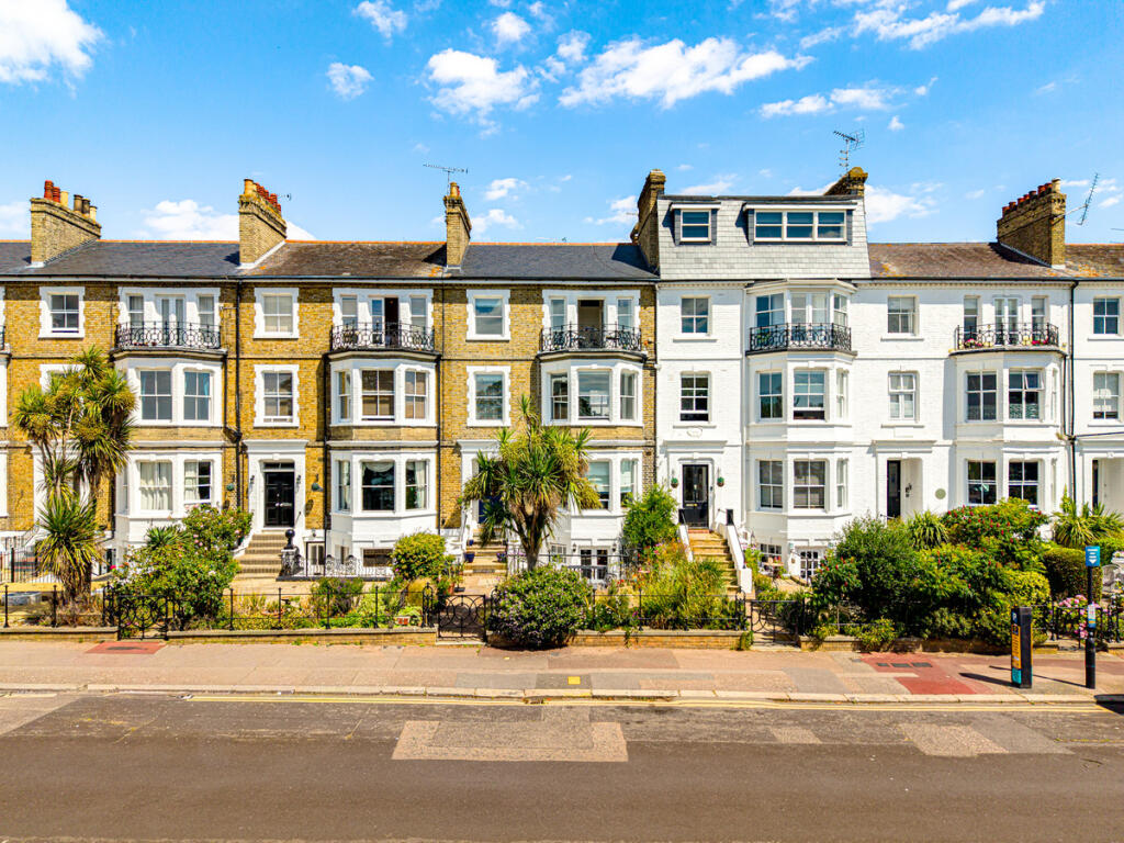 Main image of property: Clifftown Parade, Southend-on-sea, SS1