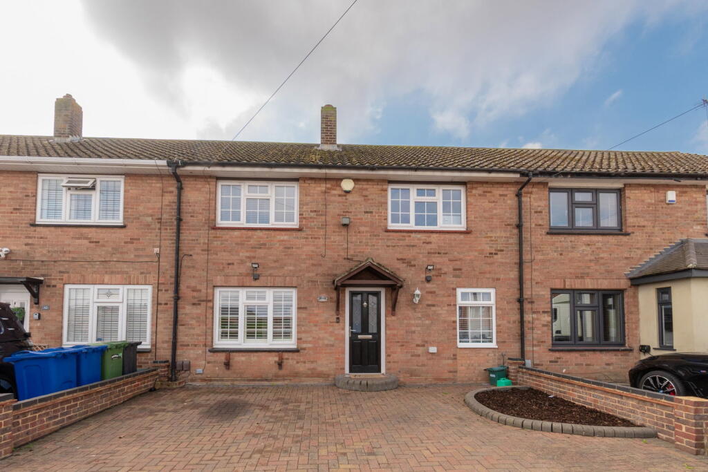 Main image of property: Claudian Way, Grays, RM16 4QB