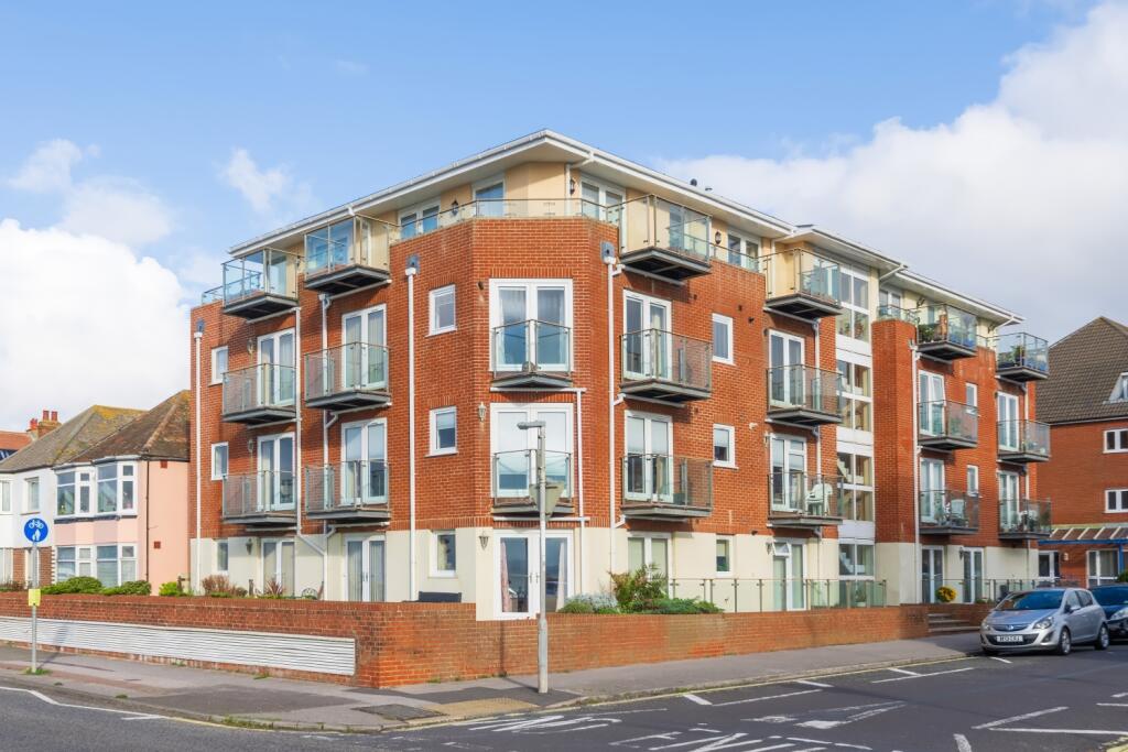 Main image of property: The Spinnakers, Beach Road, Lee-on-the-Solent, PO13 9FH