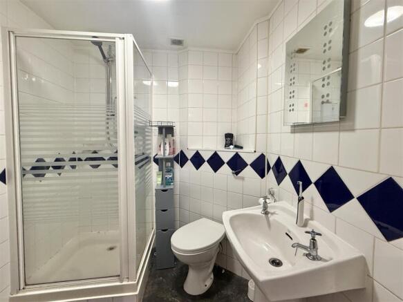 Shower Room.jpeg