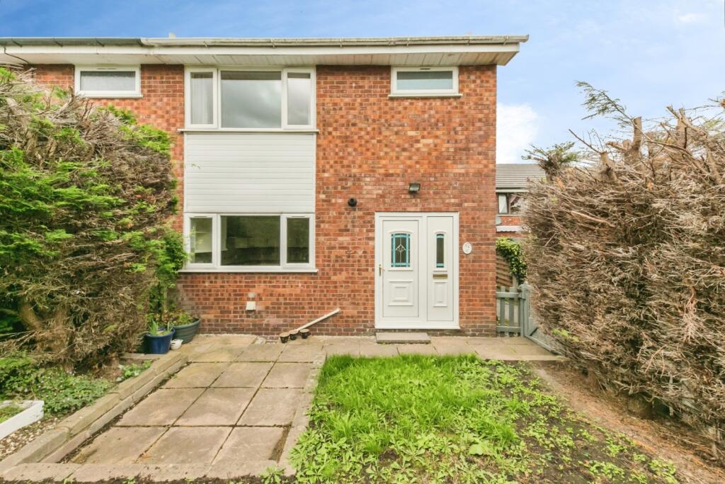 Main image of property: Canton Walks, Macclesfield, Cheshire, SK11