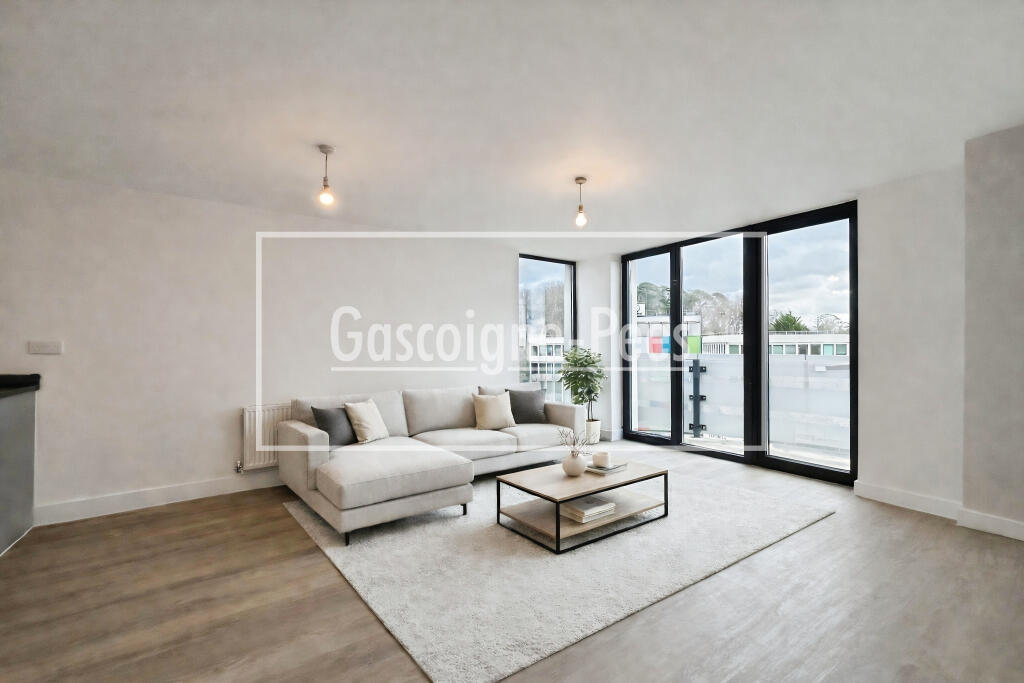 Main image of property: Farnborough Road, Farnborough, GU14