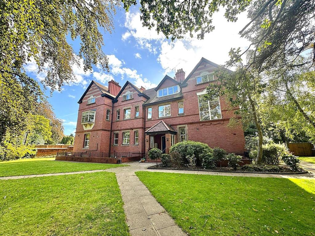 Main image of property: Holme Road, Didsbury, M20