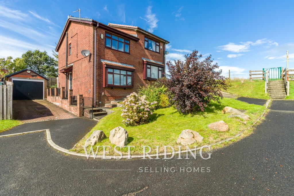 Main image of property: Erlesmere Close, Oldham