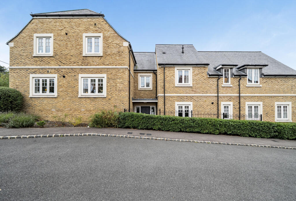 Main image of property: Cumnor Hill, Oxford, Oxfordshire, OX2