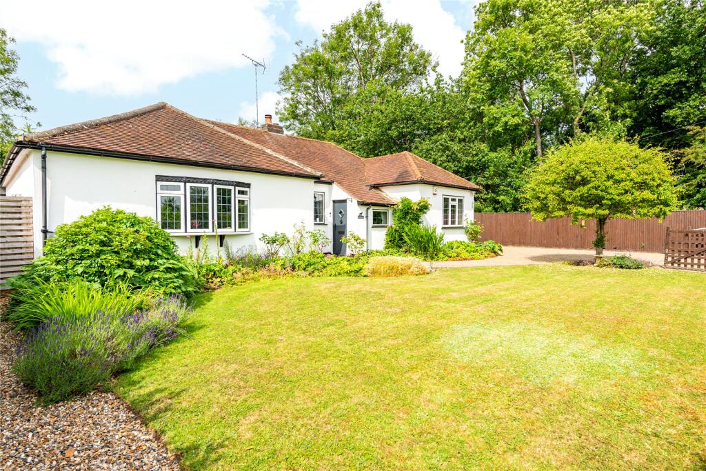 Main image of property: Chinnor Road, Bledlow Ridge, High Wycombe, Buckinghamshire, HP14