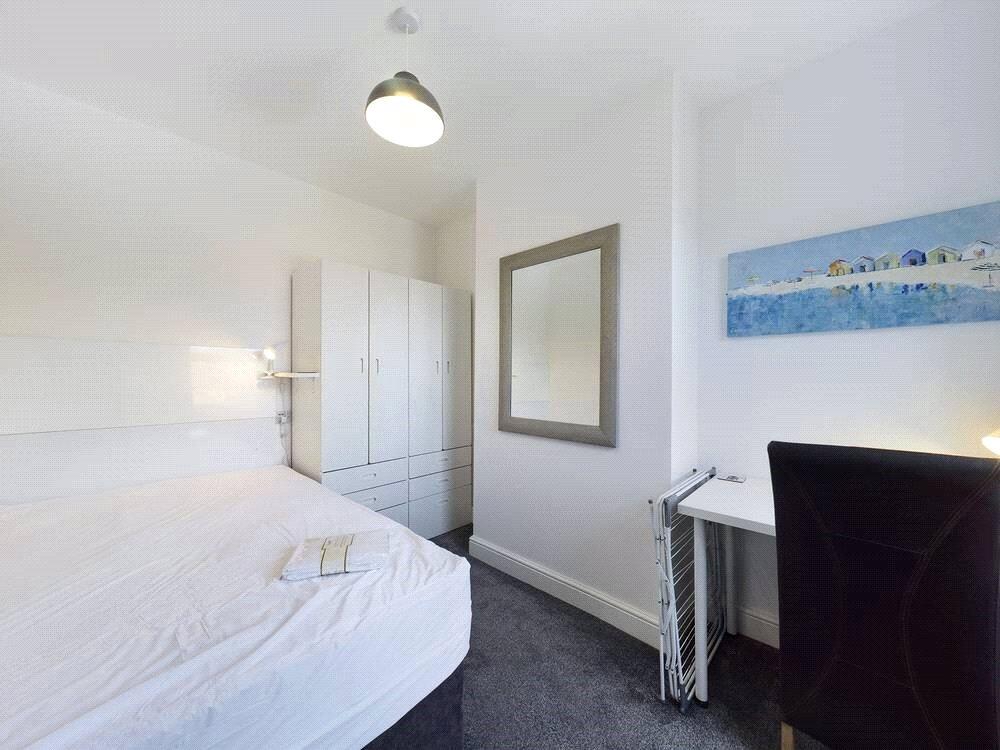 Main image of property: Clinton Road, Northampton, Northamptonshire, NN4