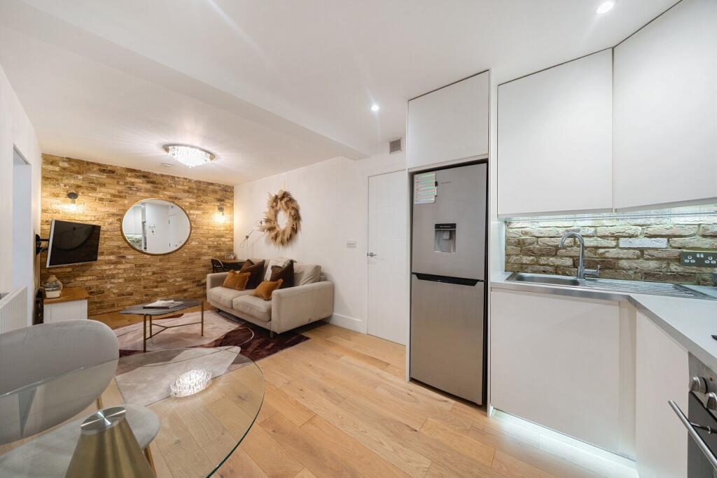Main image of property: Upper Richmond Road, Putney, London, SW15