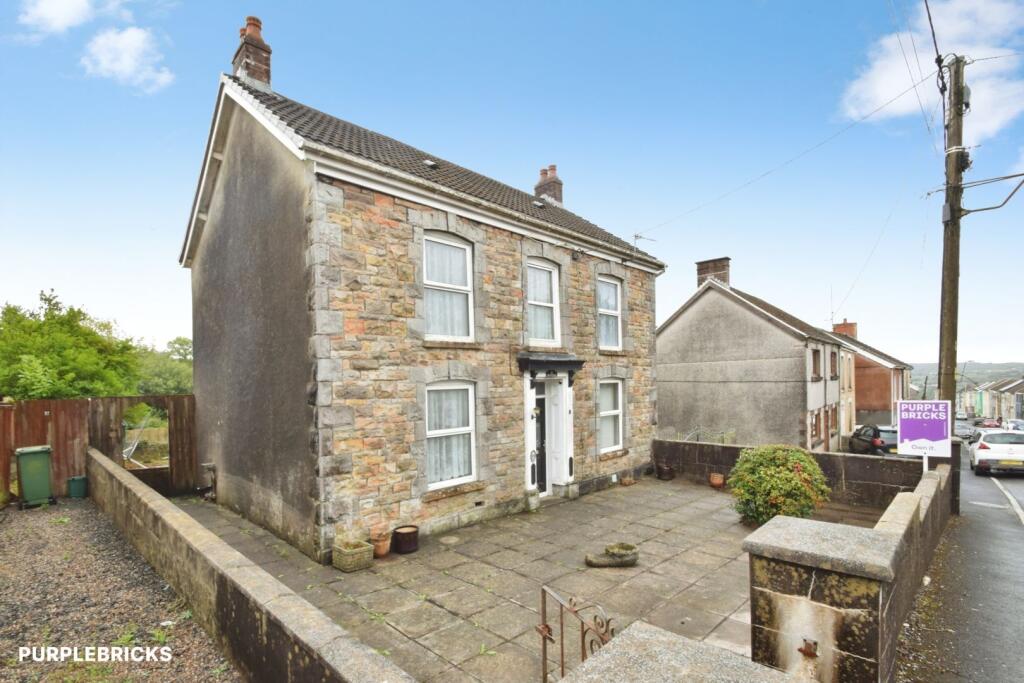 Main image of property: Heol Y Bryn, Llanelli, SA14