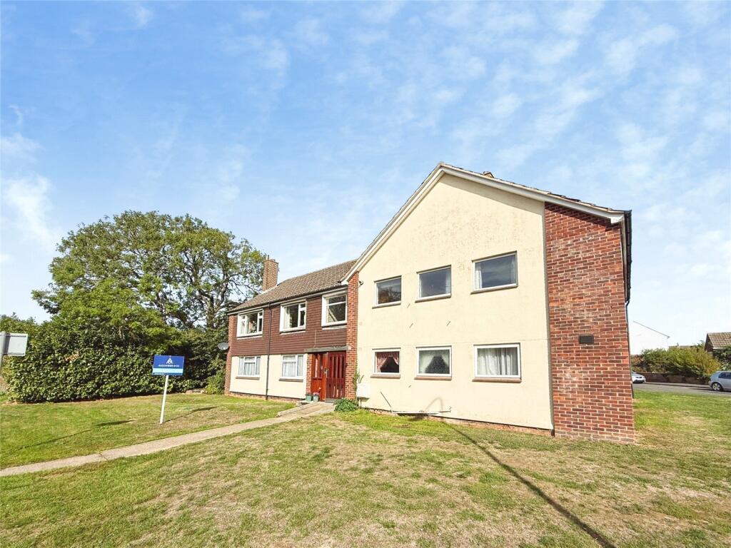 Main image of property: Lodden Close, Bicester, Oxfordshire