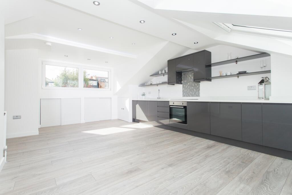 Main image of property: Methuen Park, London, N10