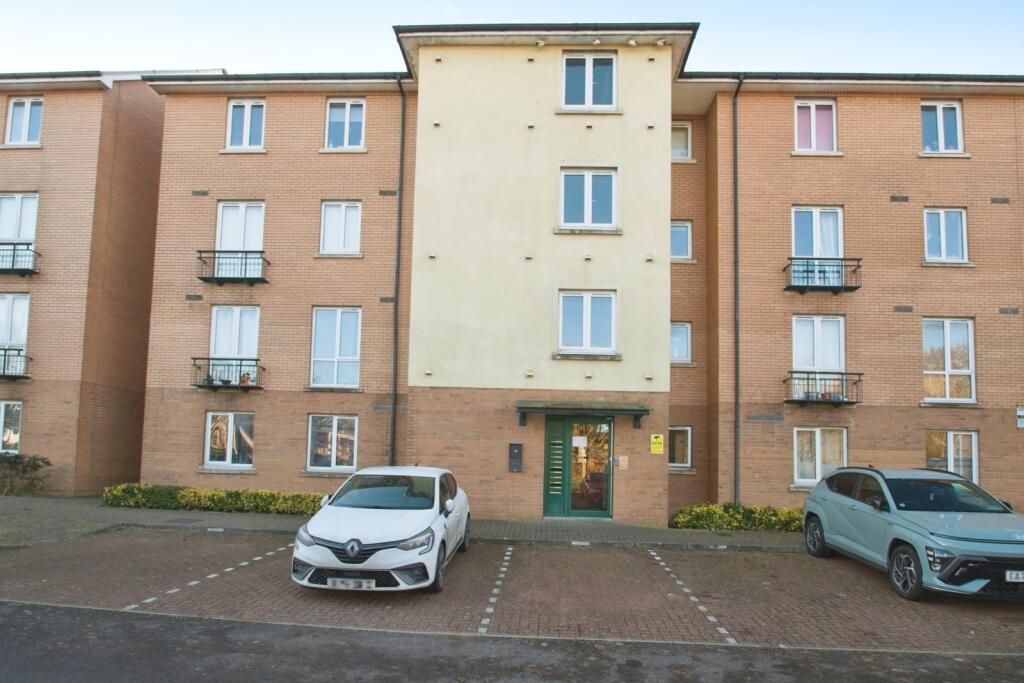 Main image of property: Verona House, Vellacott Close, Cardiff Bay, CF10