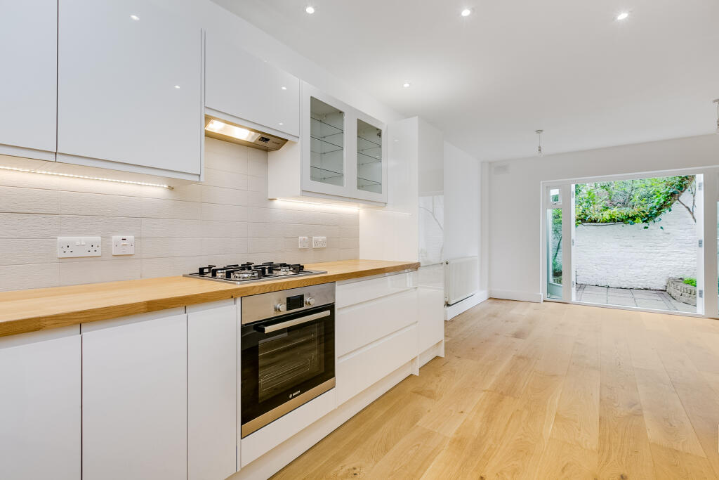 Main image of property: Richmond Avenue, London, N1