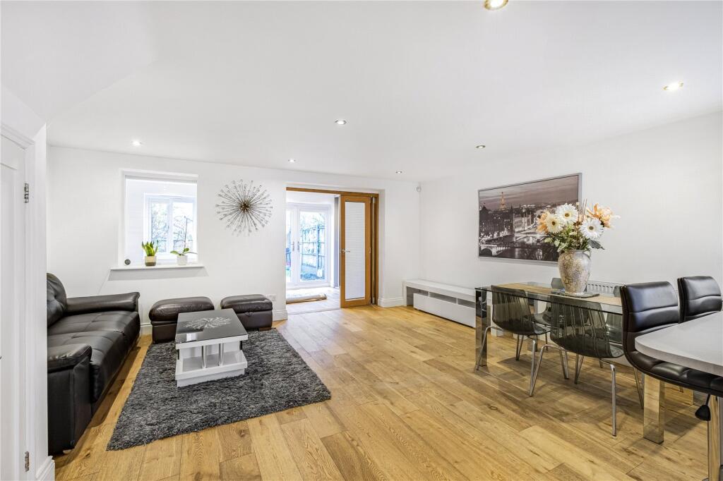 Main image of property: Telegraph Place, London, E14