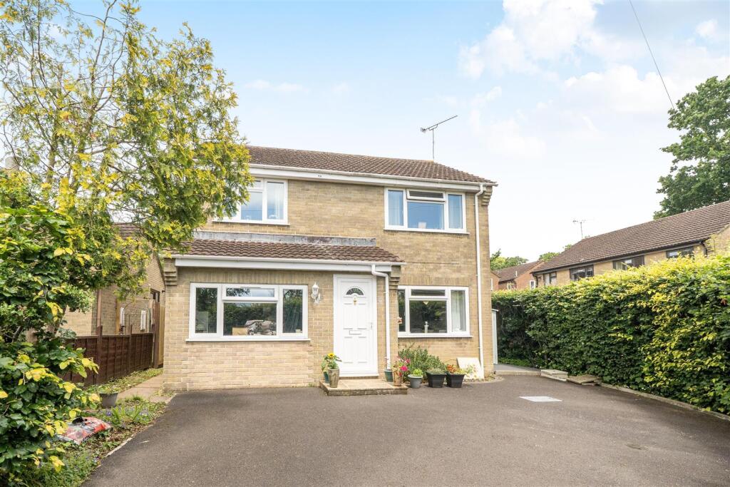 Main image of property: Mendip Road, Verwood