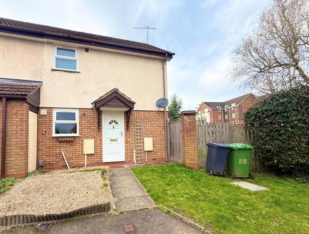 Main image of property: Wavytree Close, Warwick