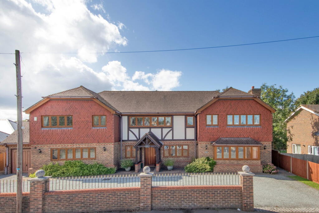 Main image of property: Church Road, Hartley, Kent, DA3 8DW