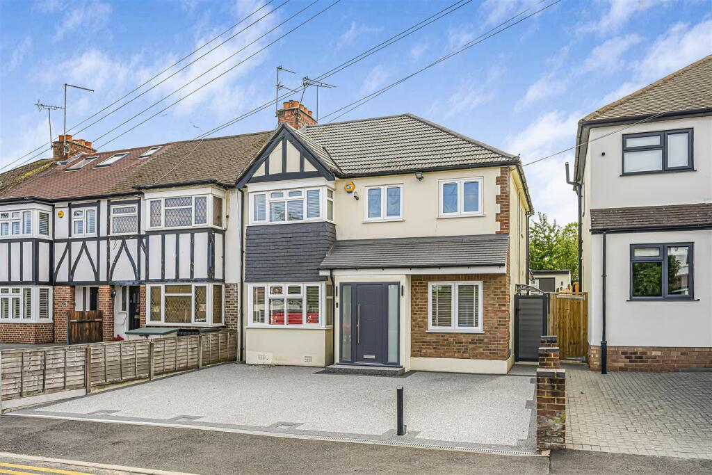 Main image of property: River Road, Buckhurst Hill