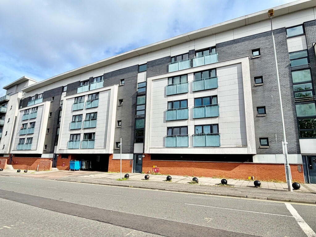 Main image of property: Maryhill Road, Glasgow, G20