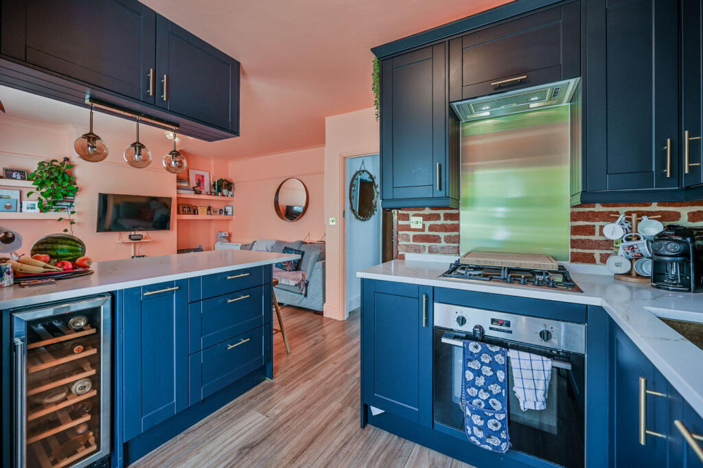 Main image of property: Sydney Road, N10, Colney Hatch, London, N10