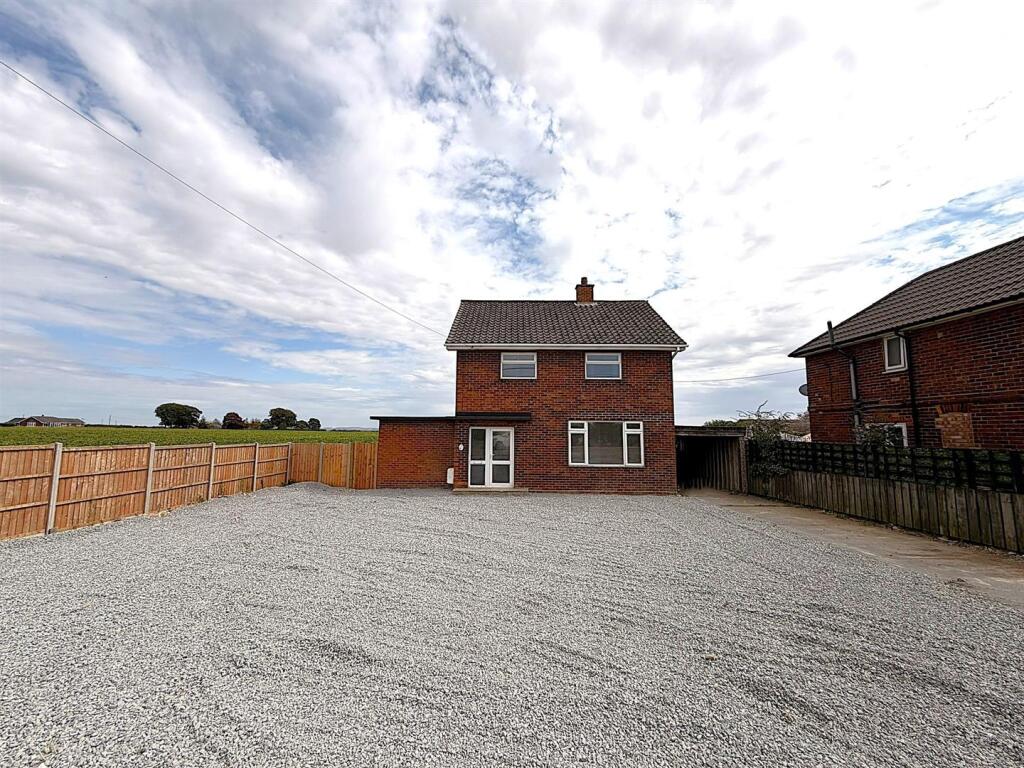 Main image of property: North Cliff Road, Kirton Lindsey, Gainsborough
