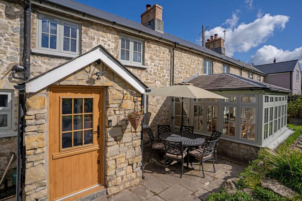 Main image of property: 2 Sunnyside Cottage, Beggars Pound, St Athan, Vale of Glamorgan CF62 4PB