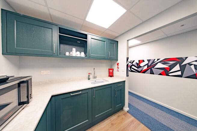 Modern Shared Amenities (Kitchen)