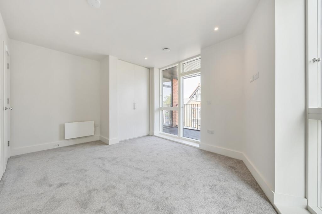 Main image of property: Broadway Bexleyheath DA6